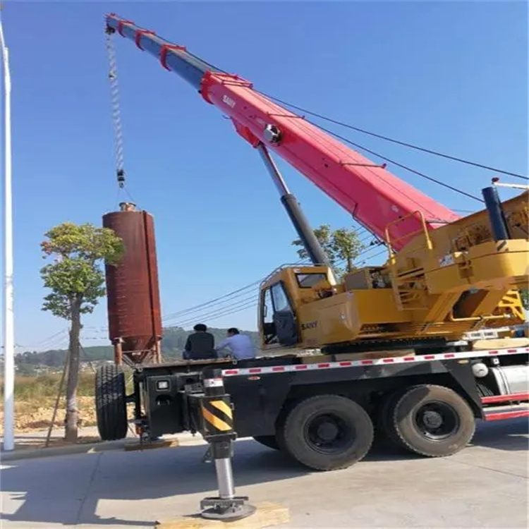 感城镇专业吊车租赁多少钱