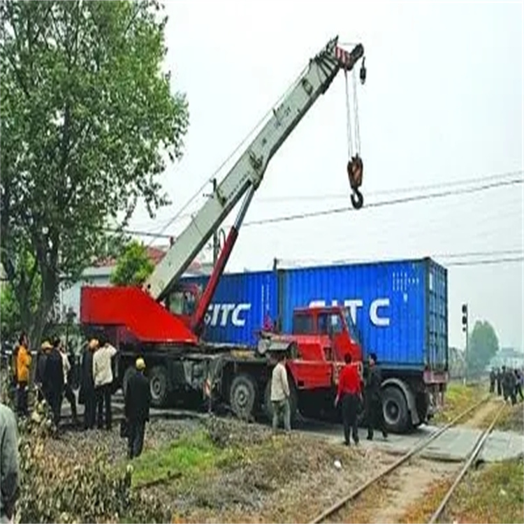 感城镇如何快速找到附近的吊车救援公司