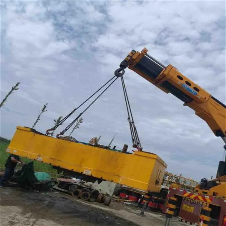 感城镇专业吊车出租哪家好